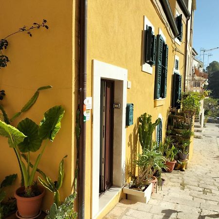 Apartamento La Casa Di Sveva Ragusa Exterior foto