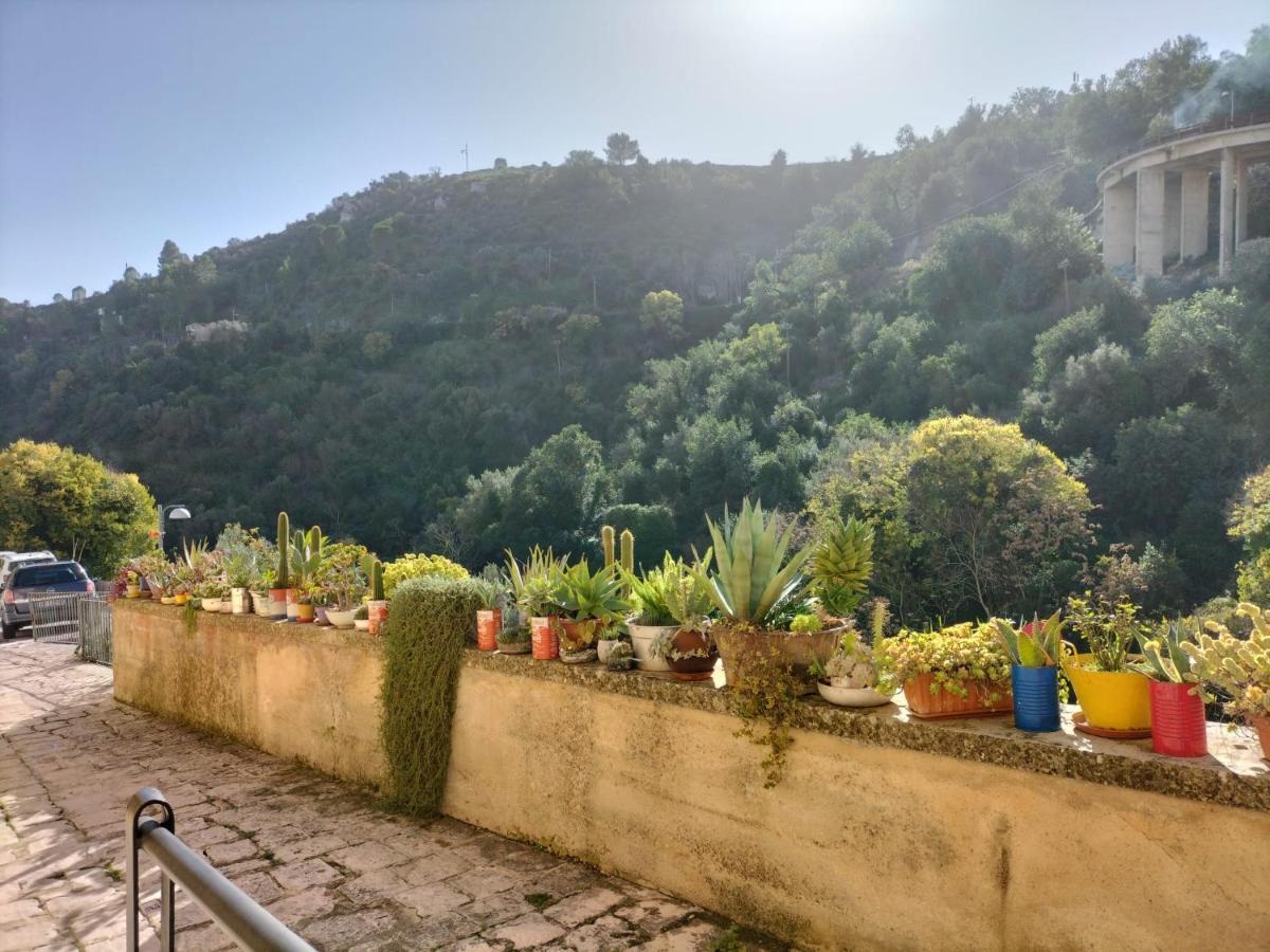 Apartamento La Casa Di Sveva Ragusa Exterior foto